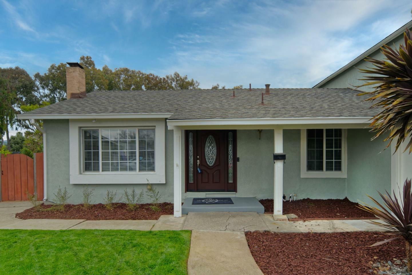 Property Photo: 523 Bluefield Court CA 95136