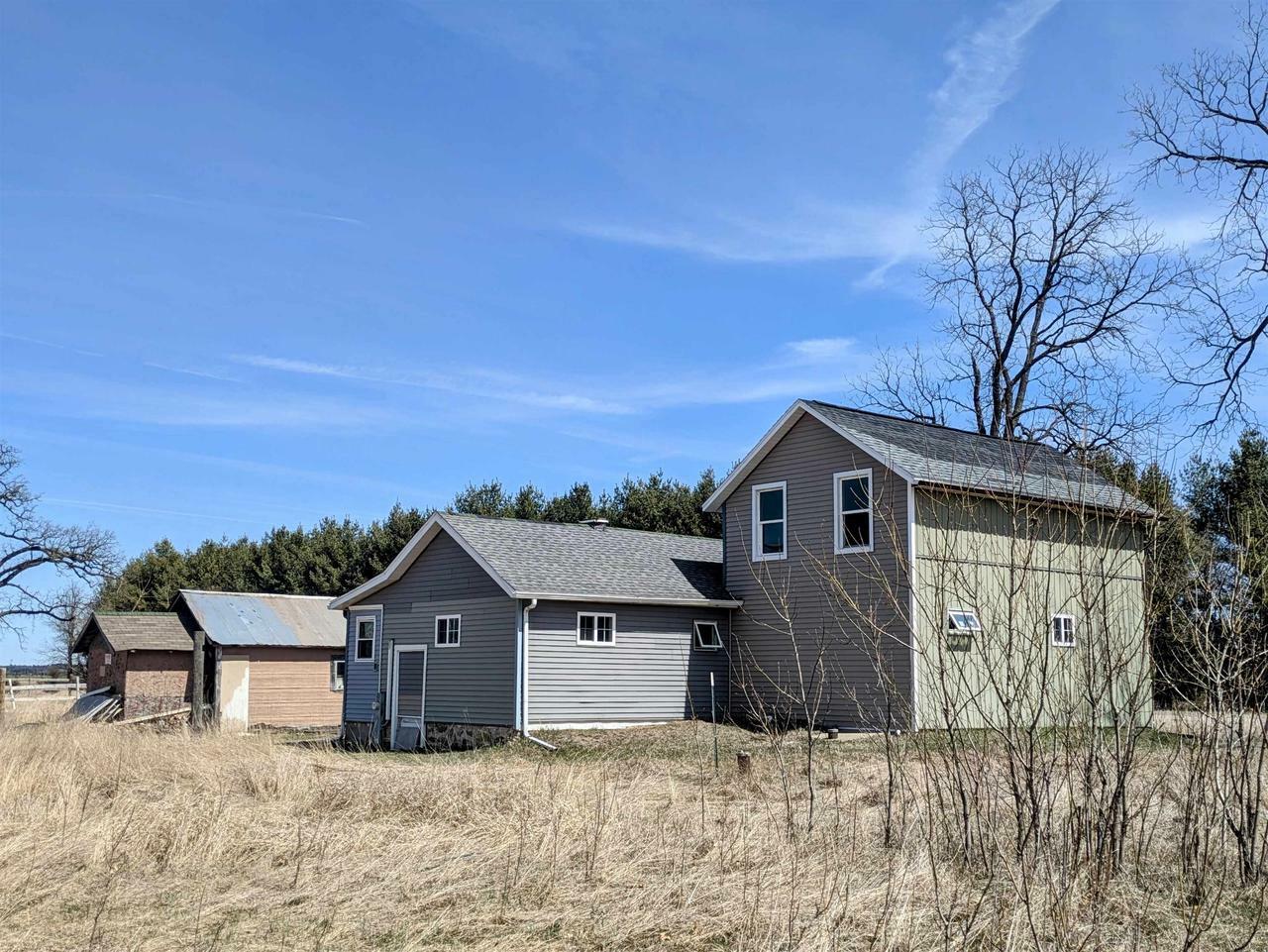 Property Photo: 1935 County Road G WI 54930