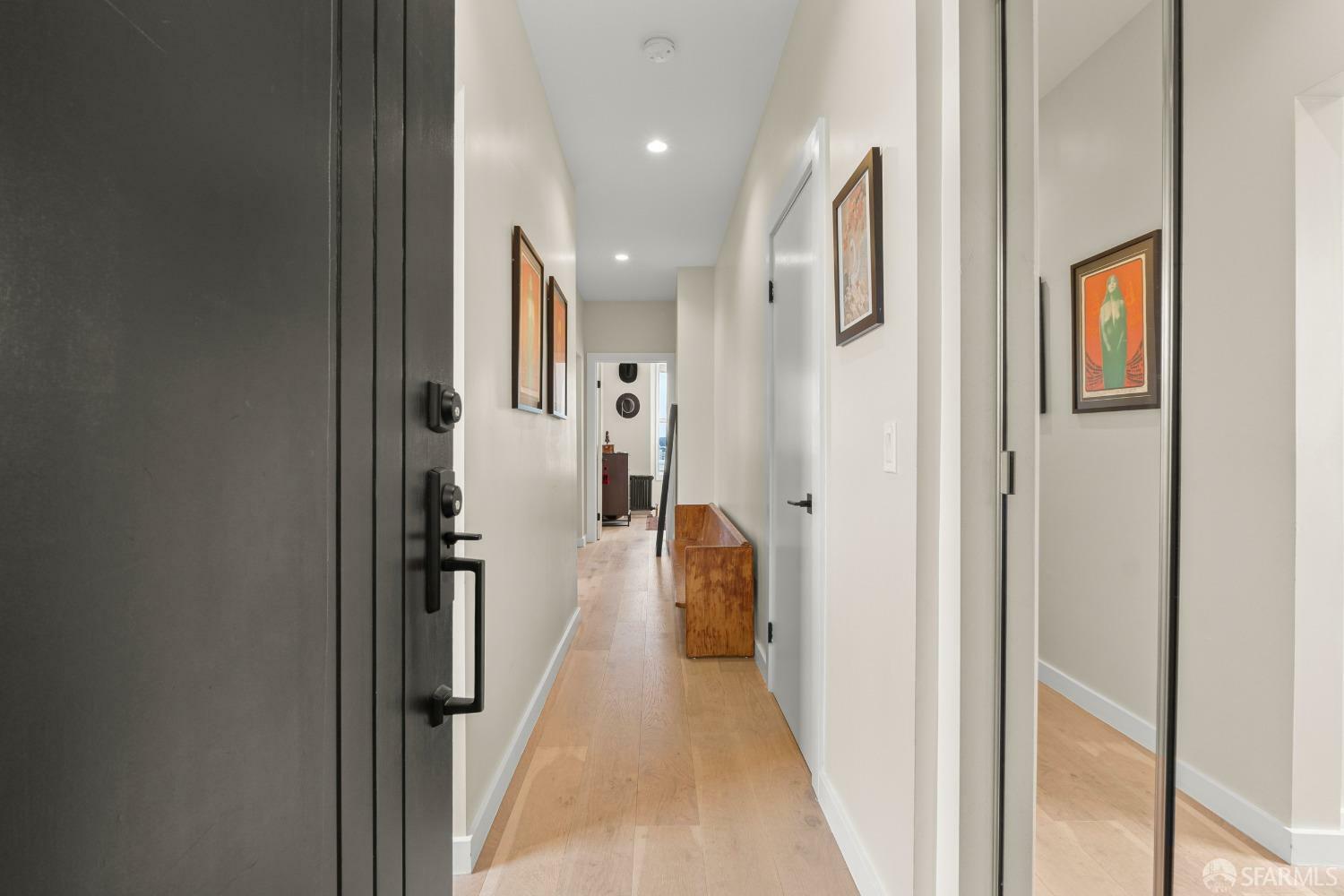 Property Photo: 1811 Leavenworth Street 7 CA 94109