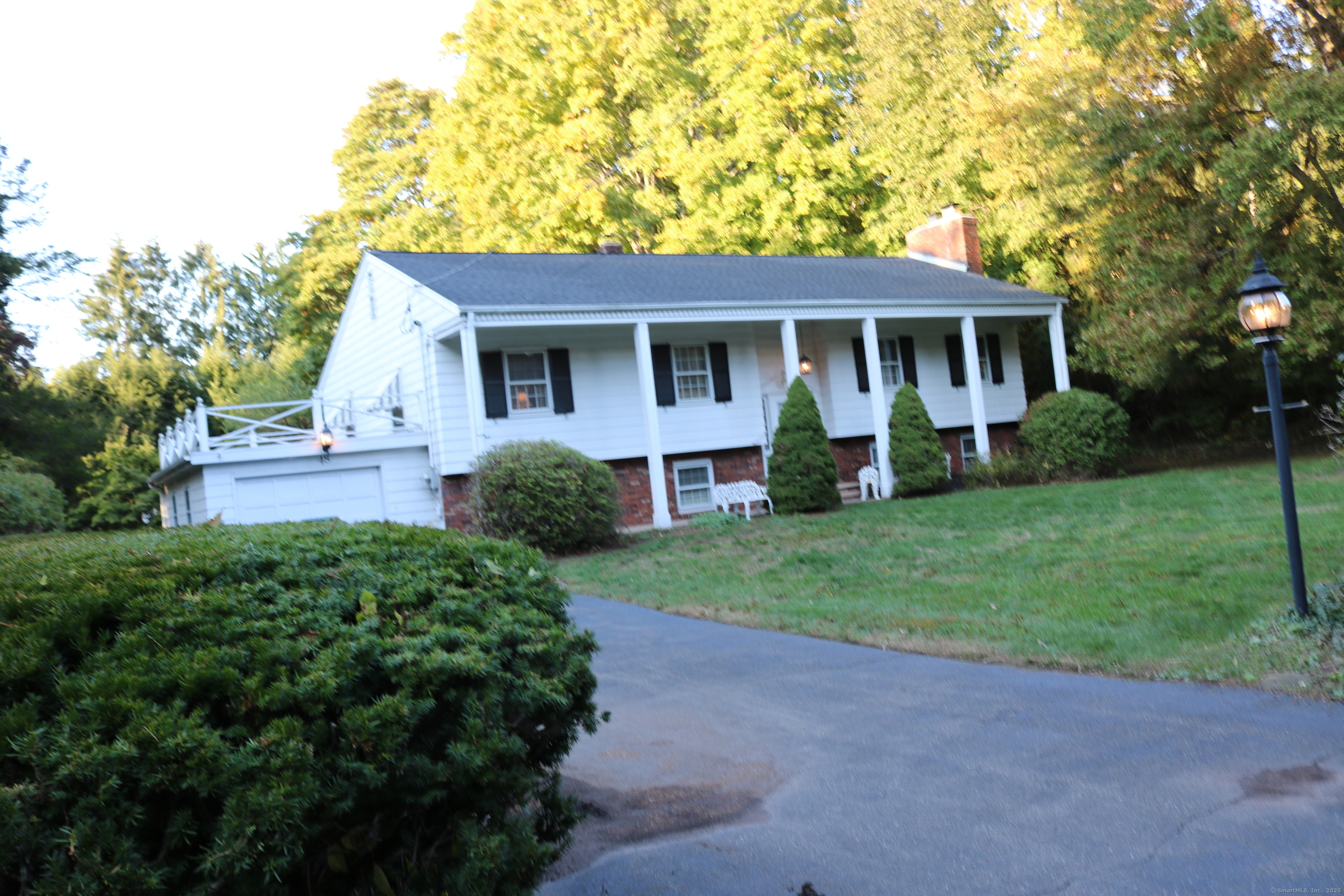 48 Renshaw Road  Hamden CT 06518 photo