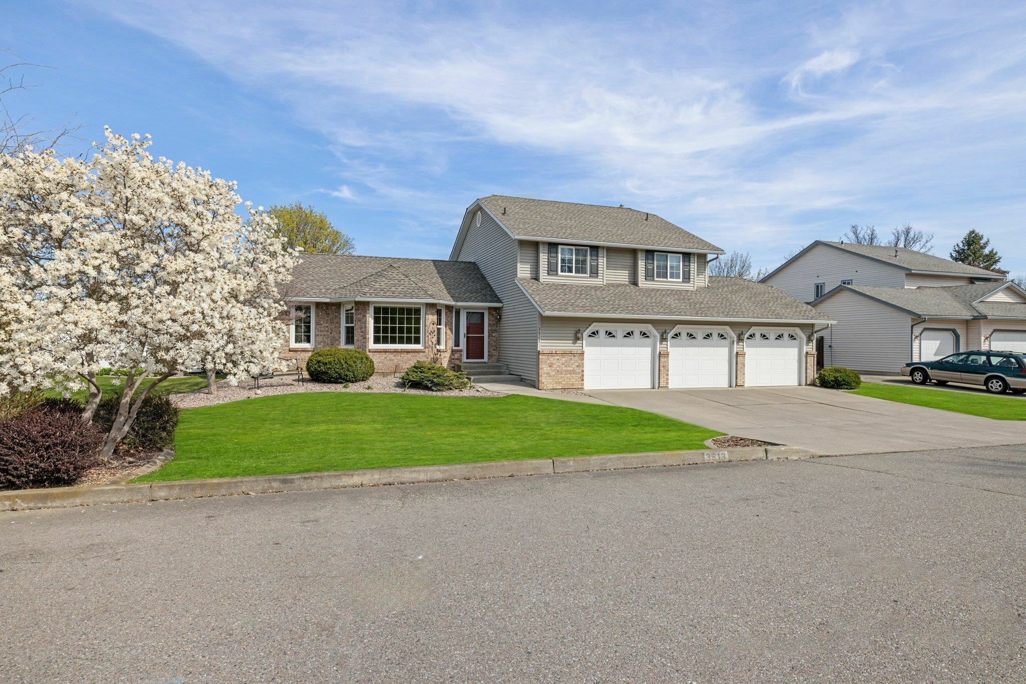 Property Photo: 3513 S Whipple Rd WA 99206