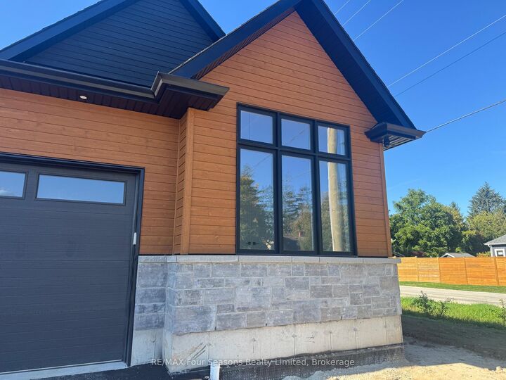 Property Photo:  3 Boynton Court  ON N0H 2P0 
