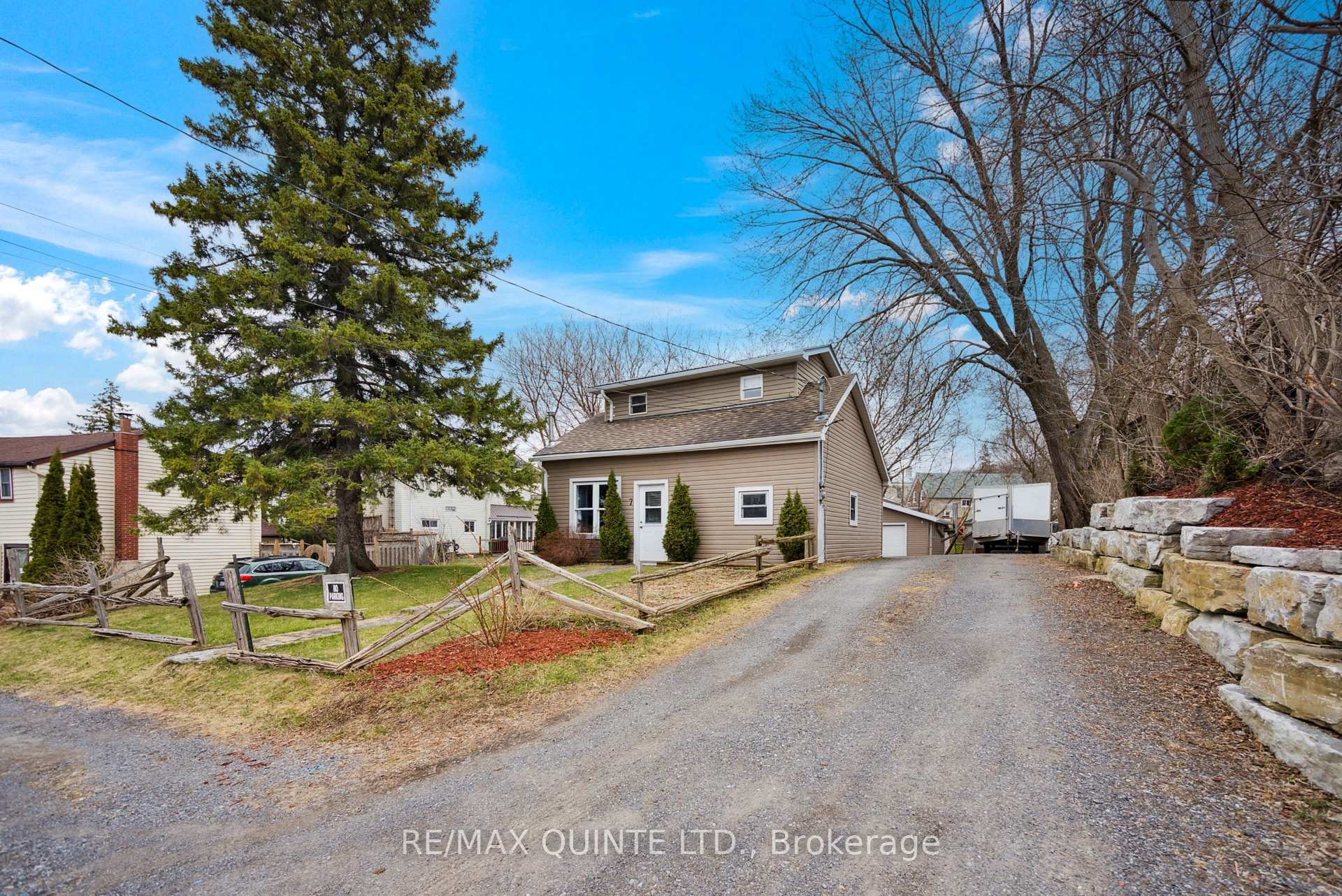 Property Photo: 7 Elks Street ON K0K 2T0