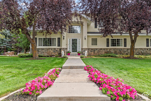 Property Photo: 1367 W Settlement Dr UT 84098
