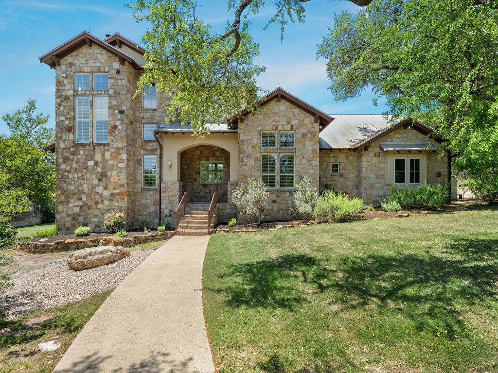 Property Photo:  724 Stonewall Ridge Lane  TX 78746 