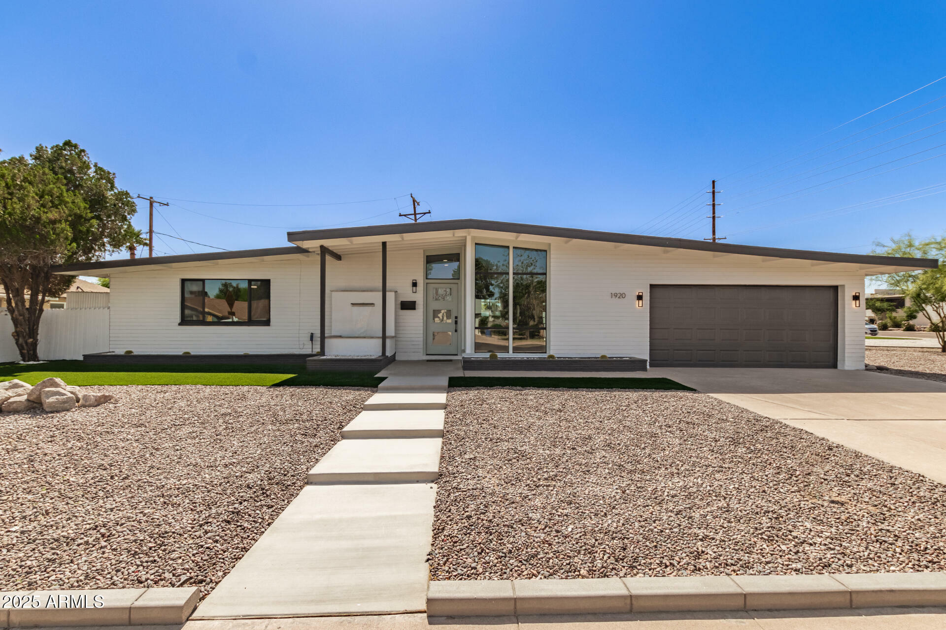 1920 N Cavalier Drive  Tempe AZ 85288 photo