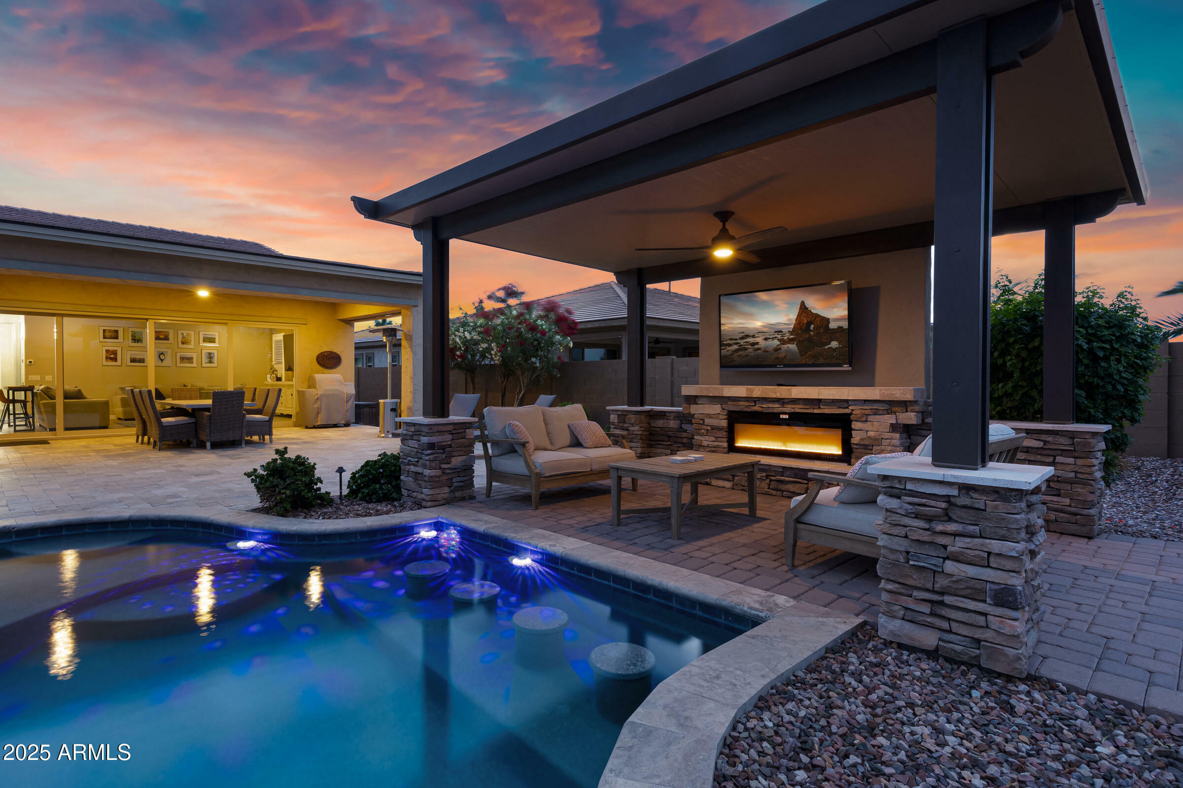 Property Photo: 10544 E Thatcher Avenue AZ 85212