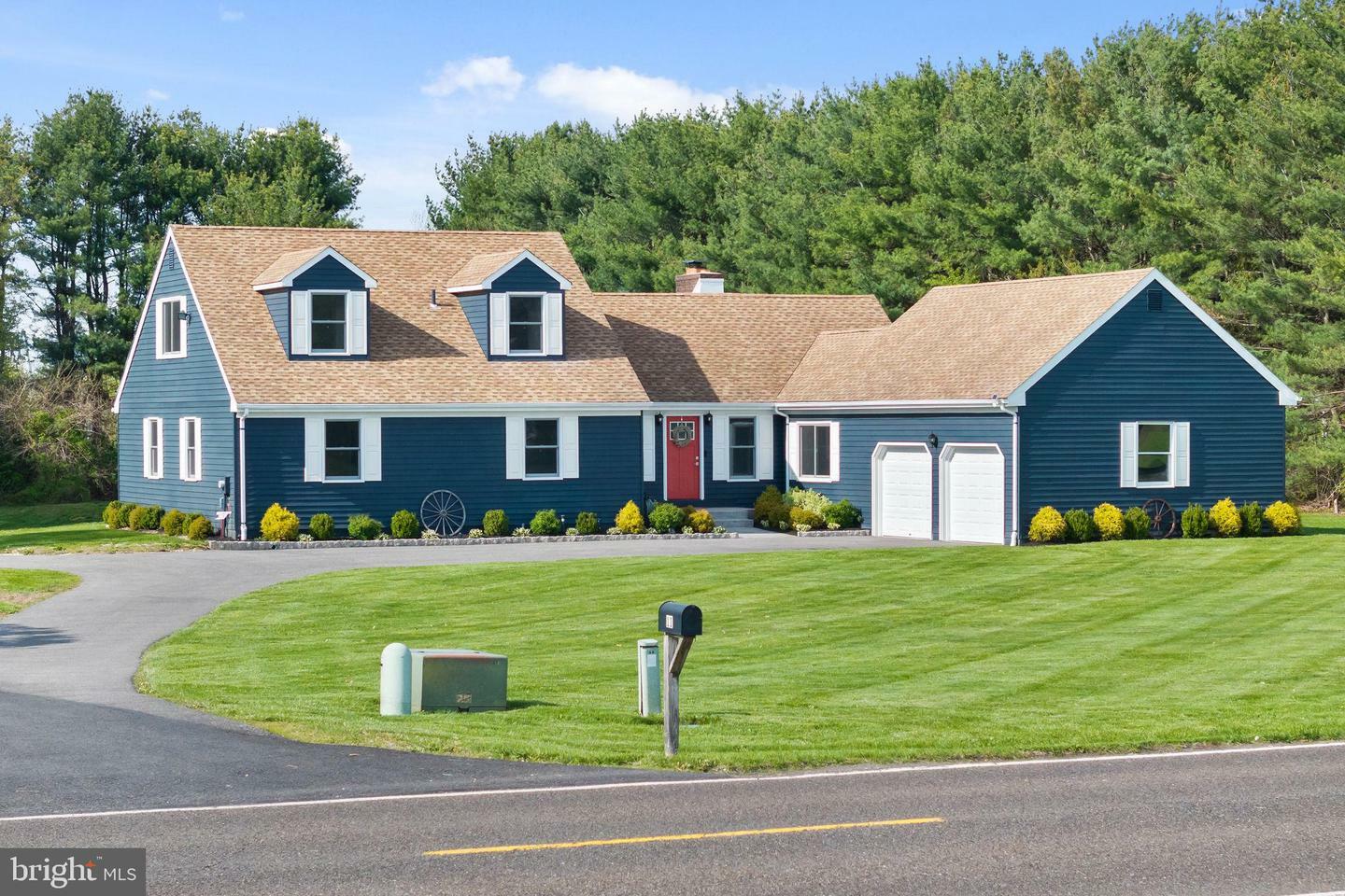 Property Photo:  11 Bridge Road  NJ 08048 