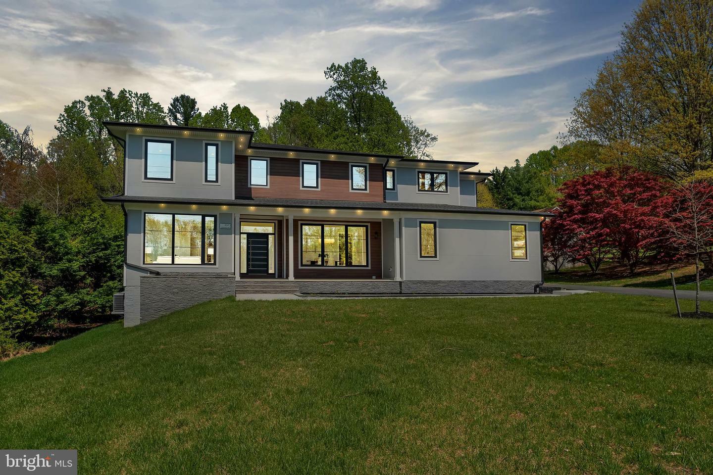 11610 Leesburg Pike  Herndon VA 20170 photo
