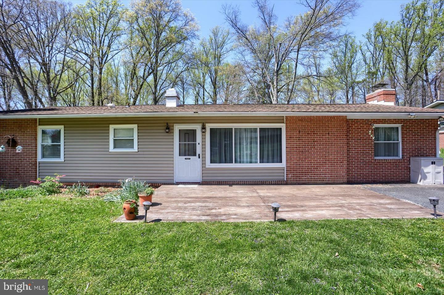 Property Photo: 118 W Belcrest Road MD 21014
