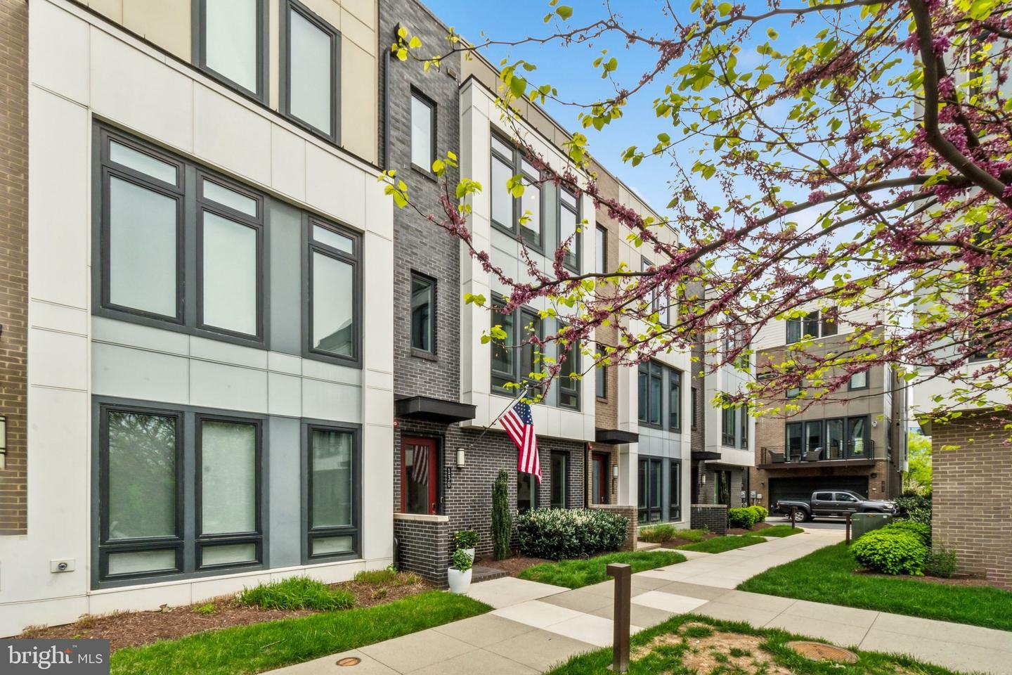 Property Photo: 130 Ike Drive VA 22314