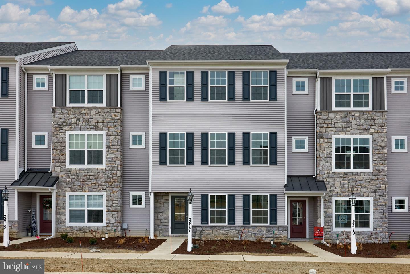 Property Photo: 2417 Spring Water Circle PA 17601