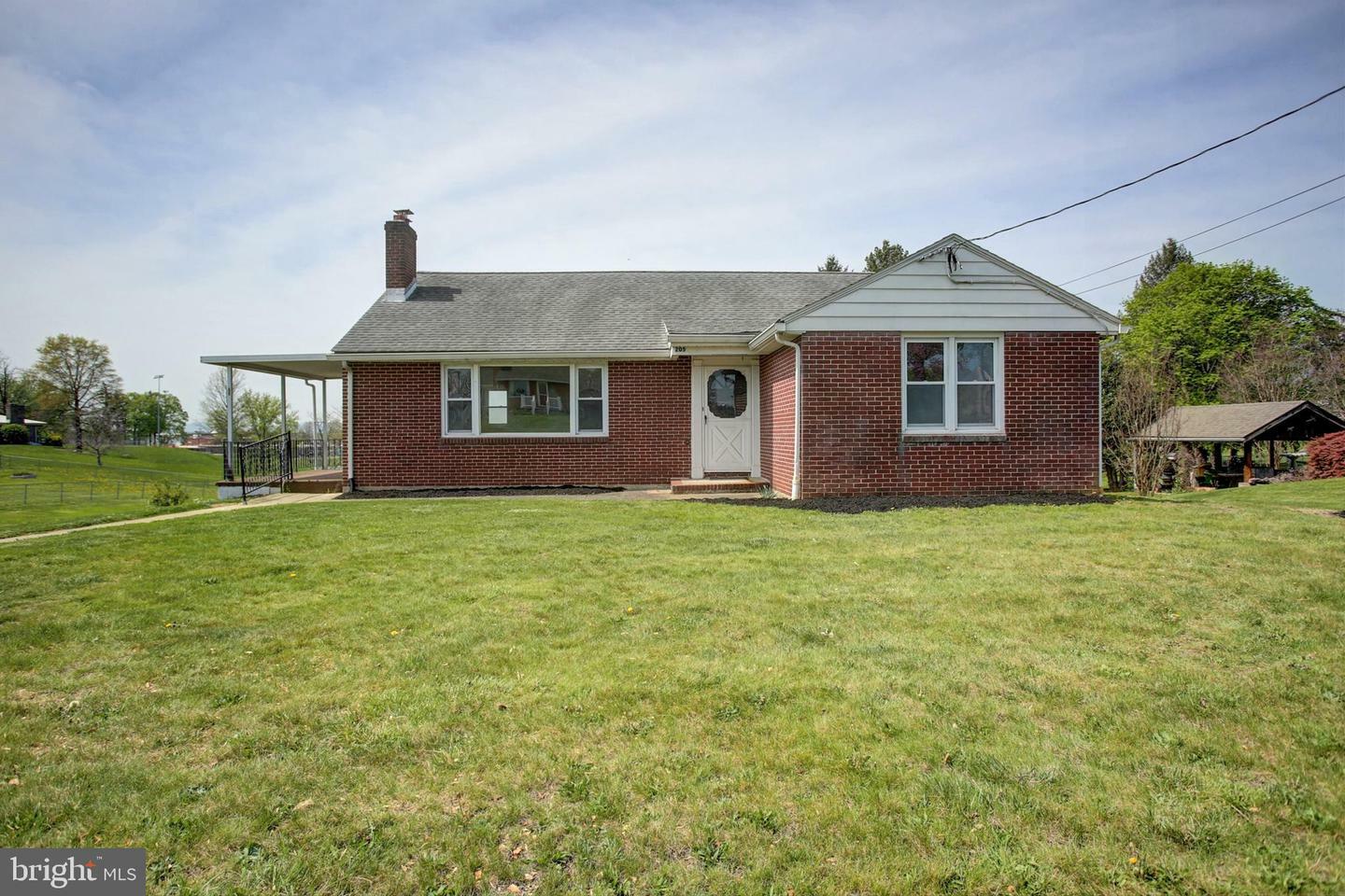 205 St Thomas-Edenville Ro  Chambersburg PA 17202 photo