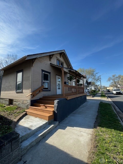 Property Photo:  108 N Elm Street  OH 45373 