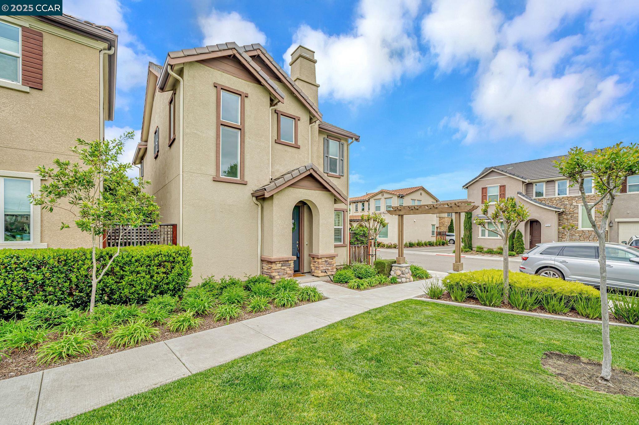 Property Photo: 251 Nimbus Common CA 94550