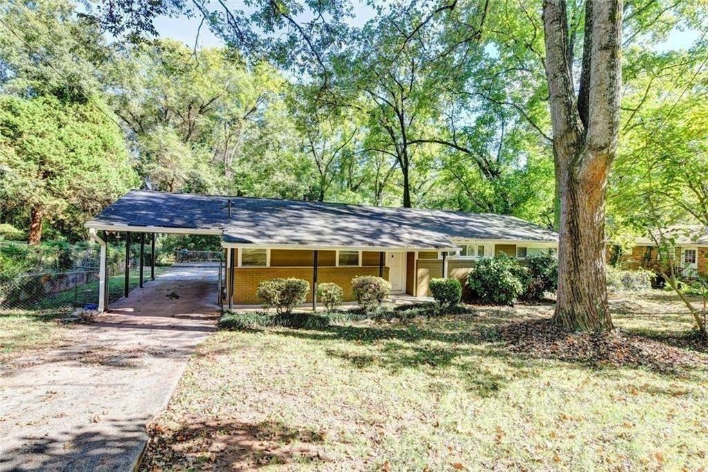 Property Photo: 2246 Whites Mill Road GA 30032