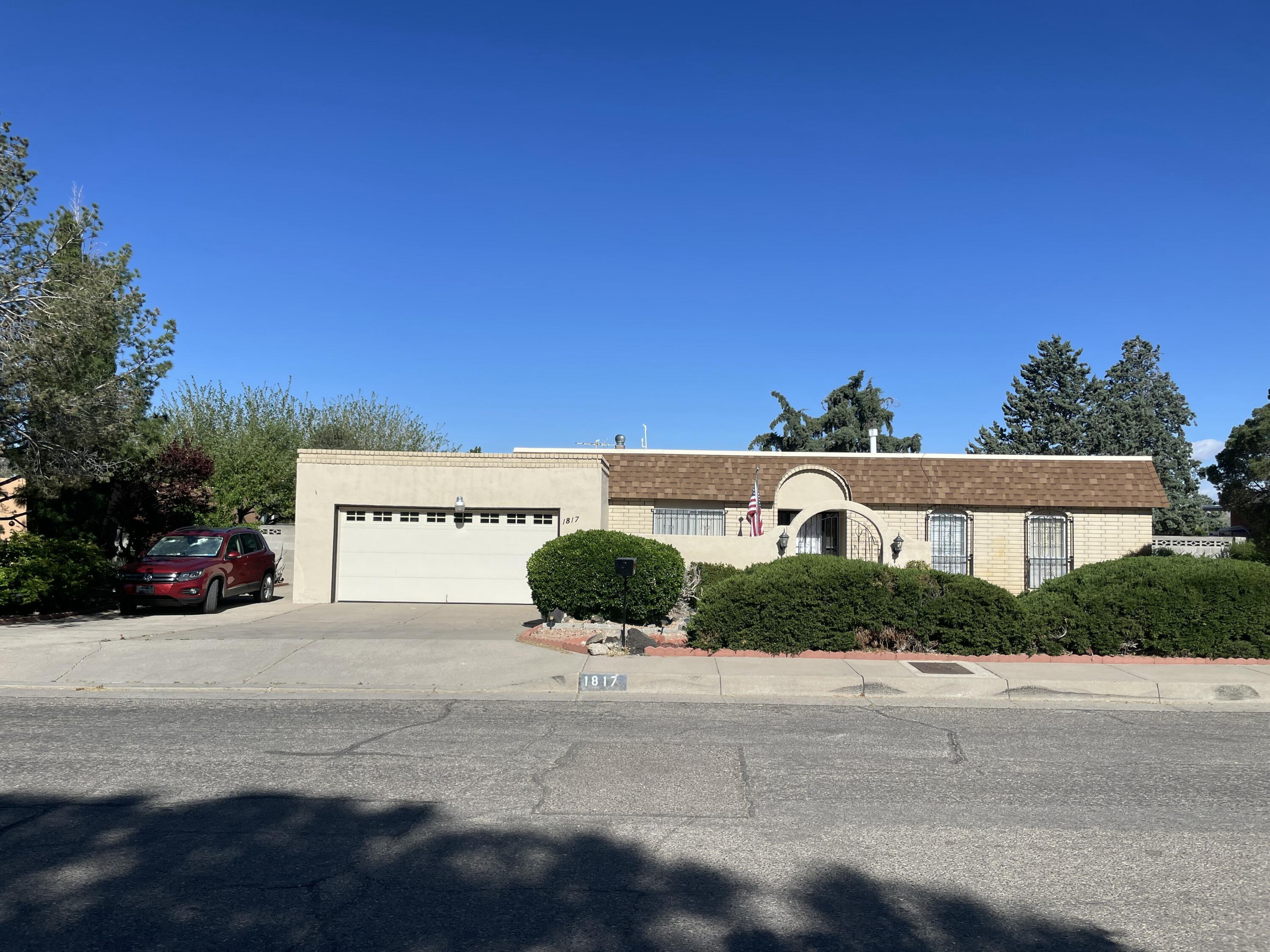 Property Photo:  1817 Shirlane Place NE  NM 87112 