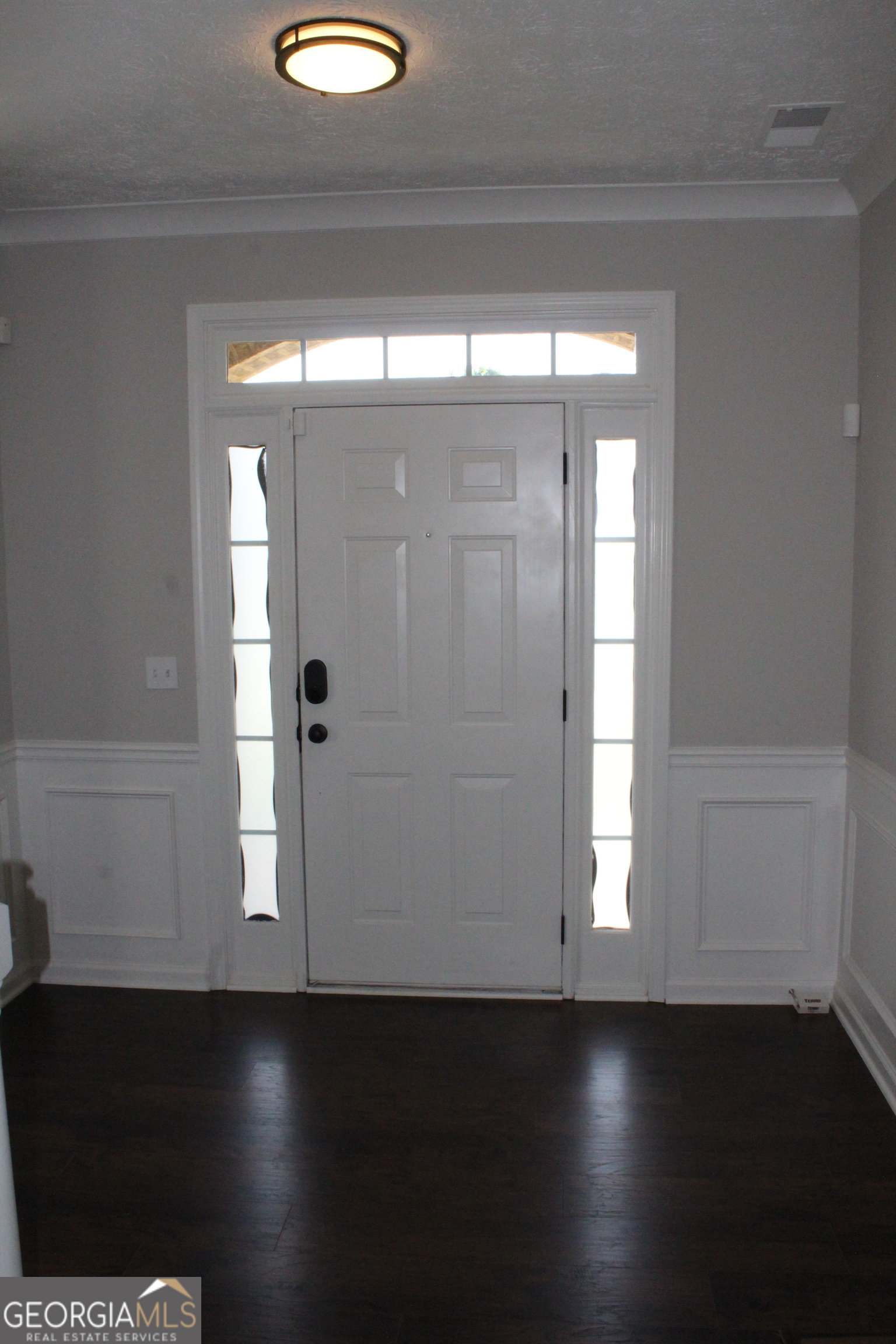 Property Photo: 3152 Spruce Way GA 30349
