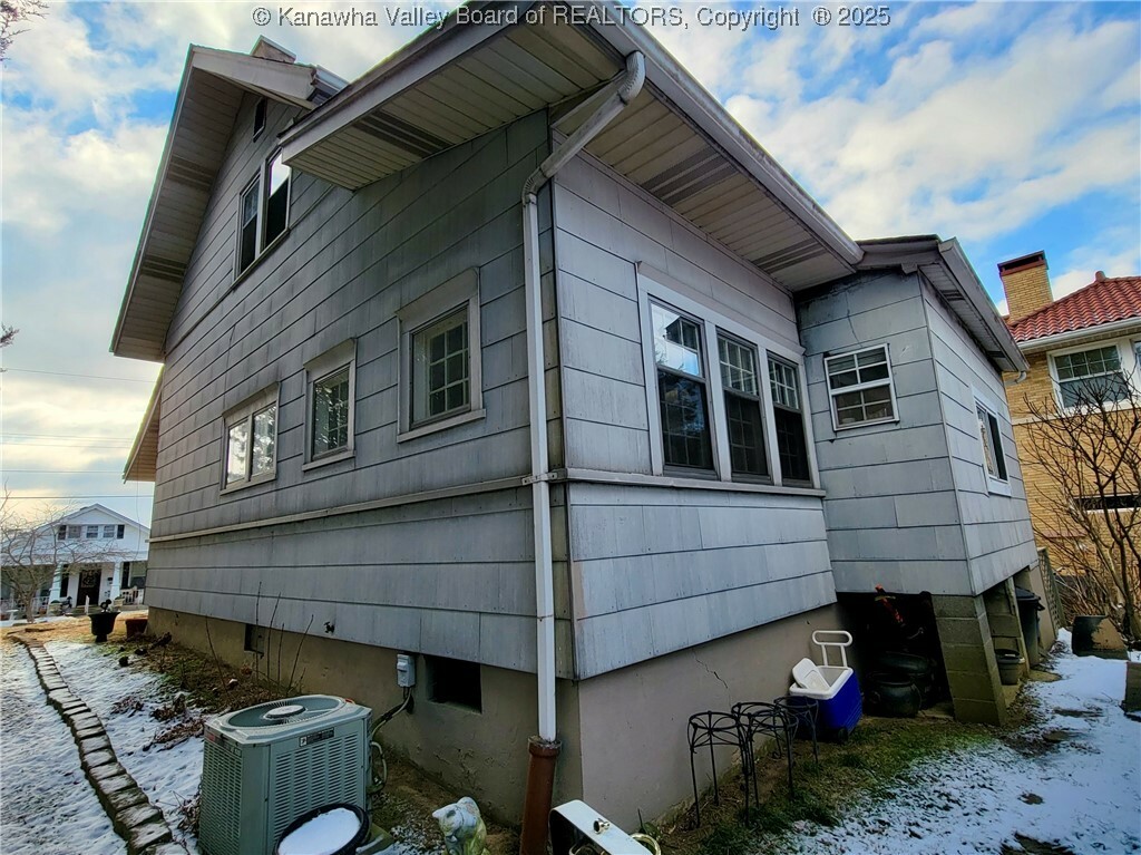 Property Photo: 873 Chester Road WV 25302