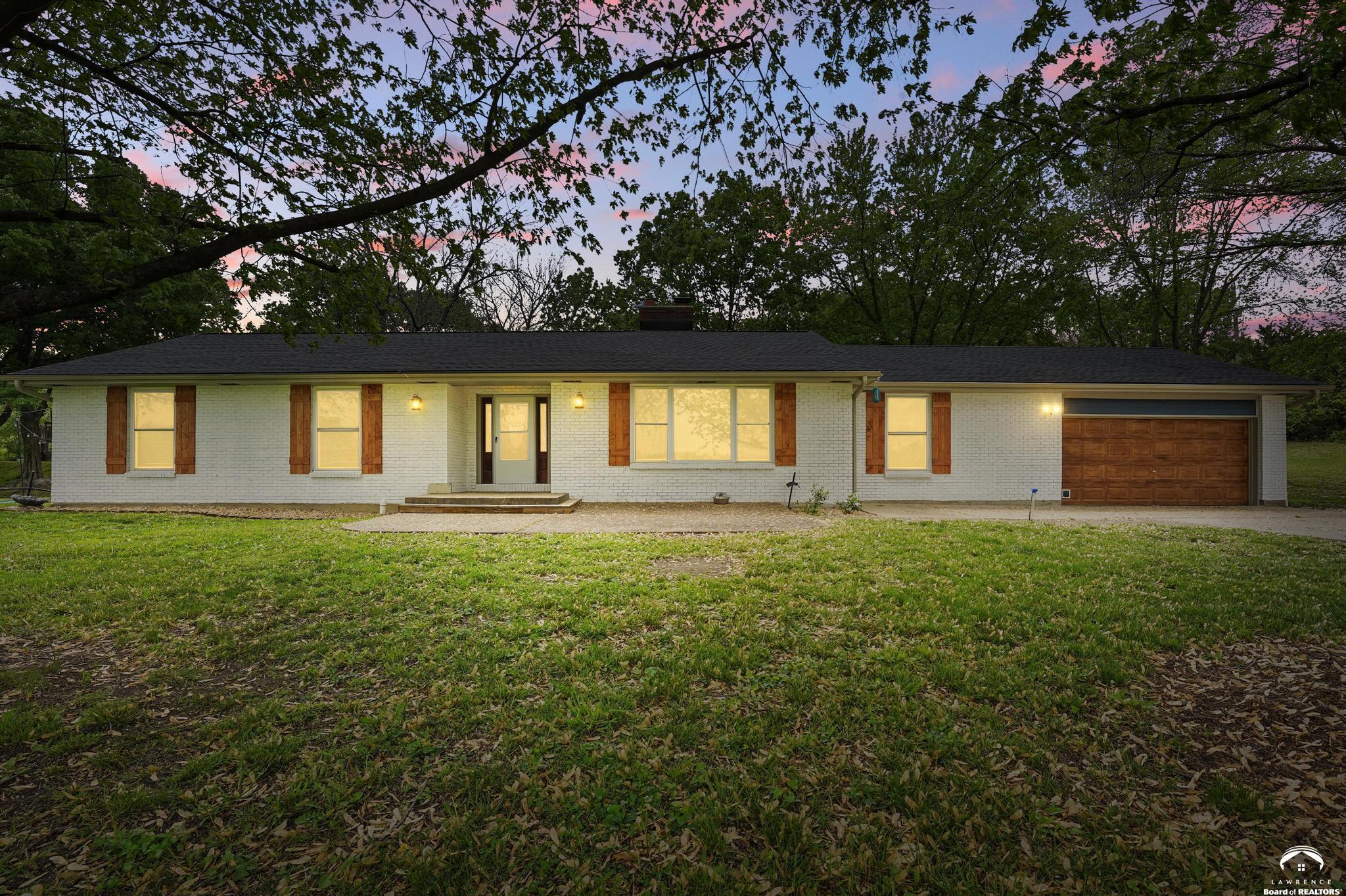 Property Photo:  1633 N 600 Road  KS 66006 