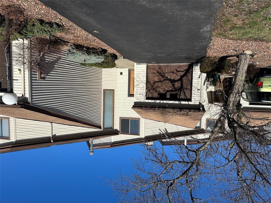 Property Photo:  737 Hewitt Lane  NY 12553 