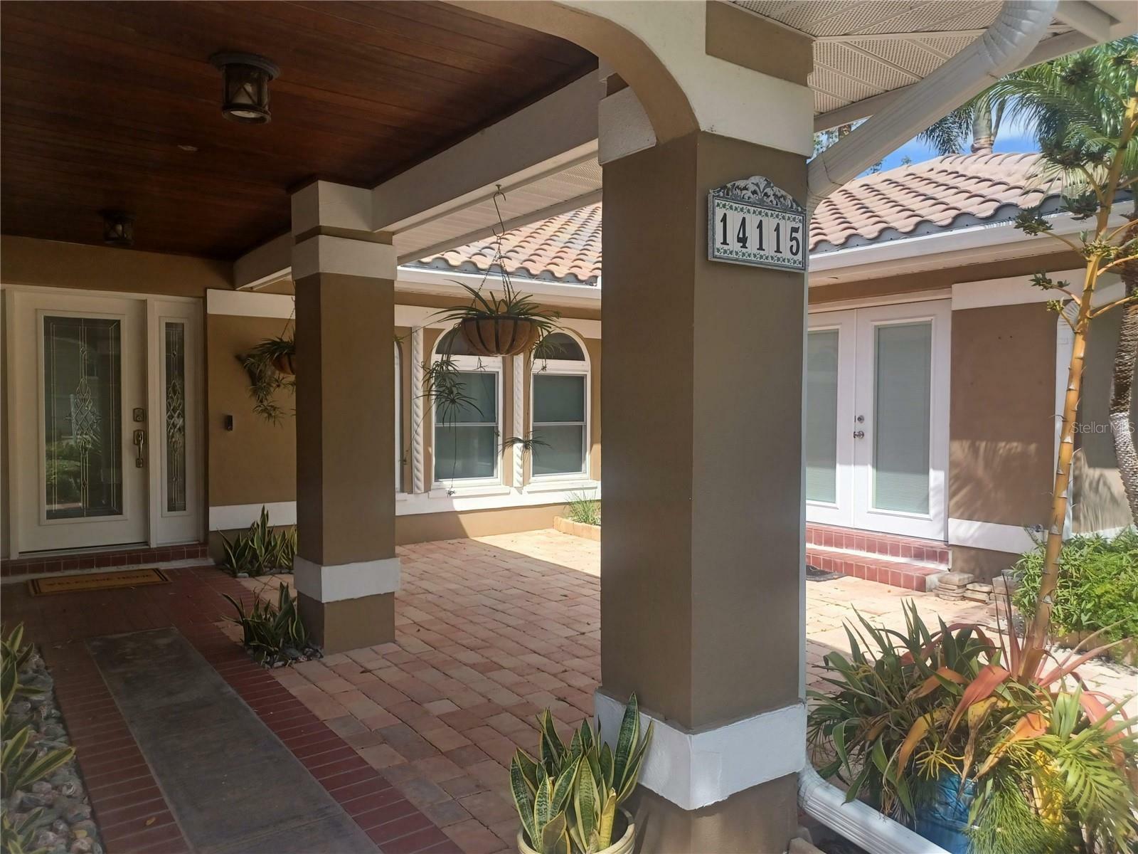 Property Photo:  14115 Harborwood Drive  FL 33774 