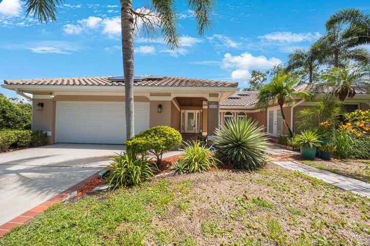 Property Photo:  14115 Harborwood Drive  FL 33774 