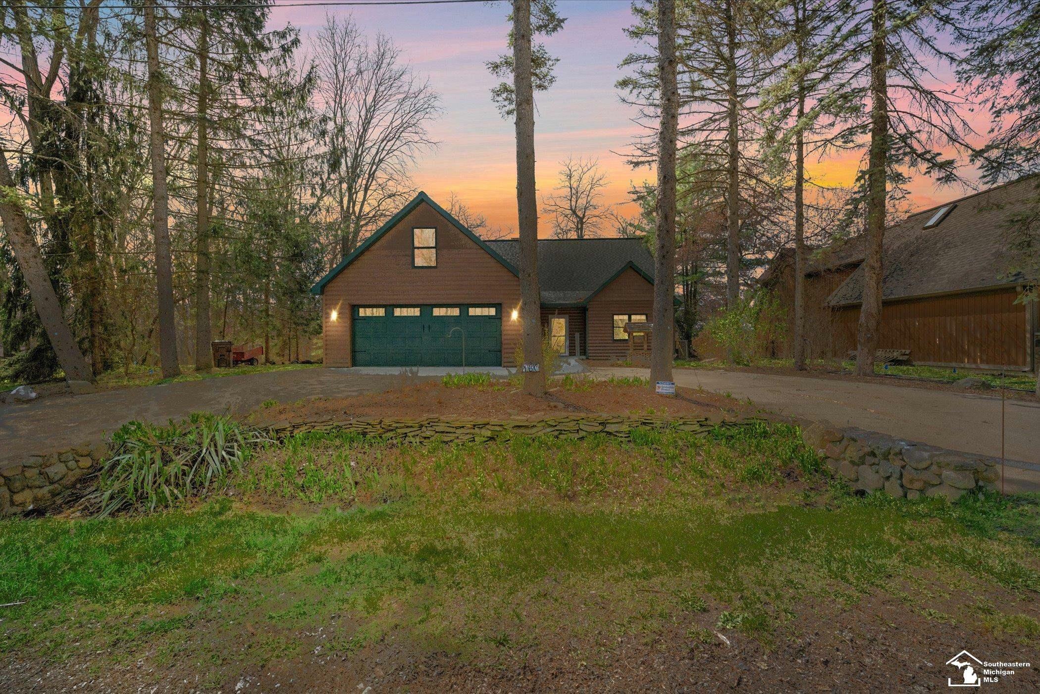 Property Photo: 160 Eastshore Drive MI 49249