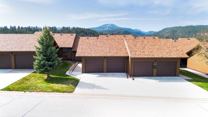 1145 Country Club Drive  Spearfish SD 57783 photo