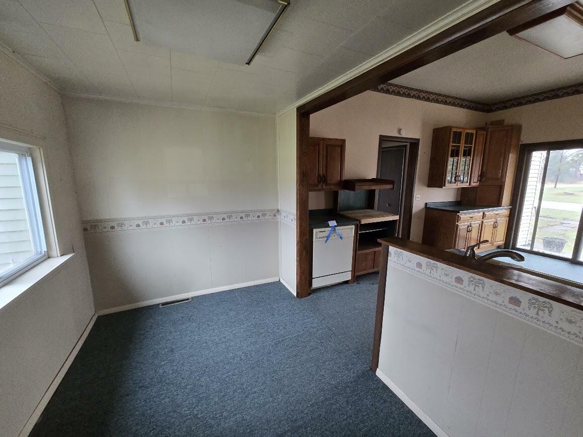 Property Photo: 895 Lynn Street MI 49304