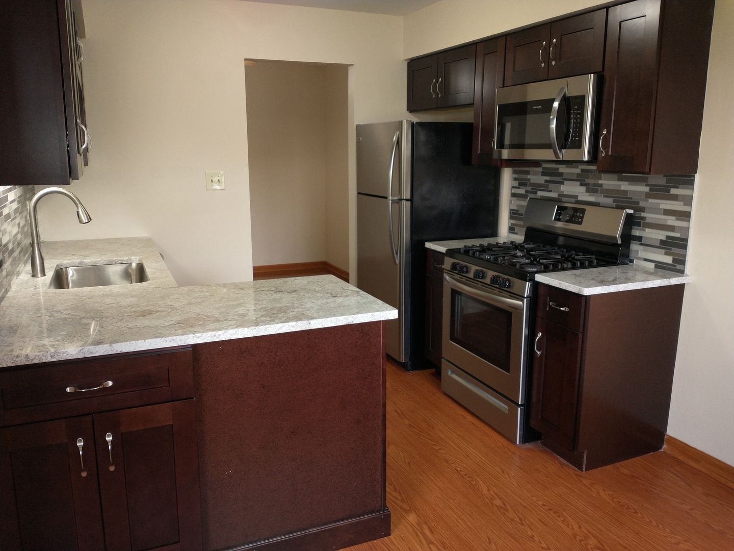 Property Photo: 900 Surrey Drive 1A IL 60193
