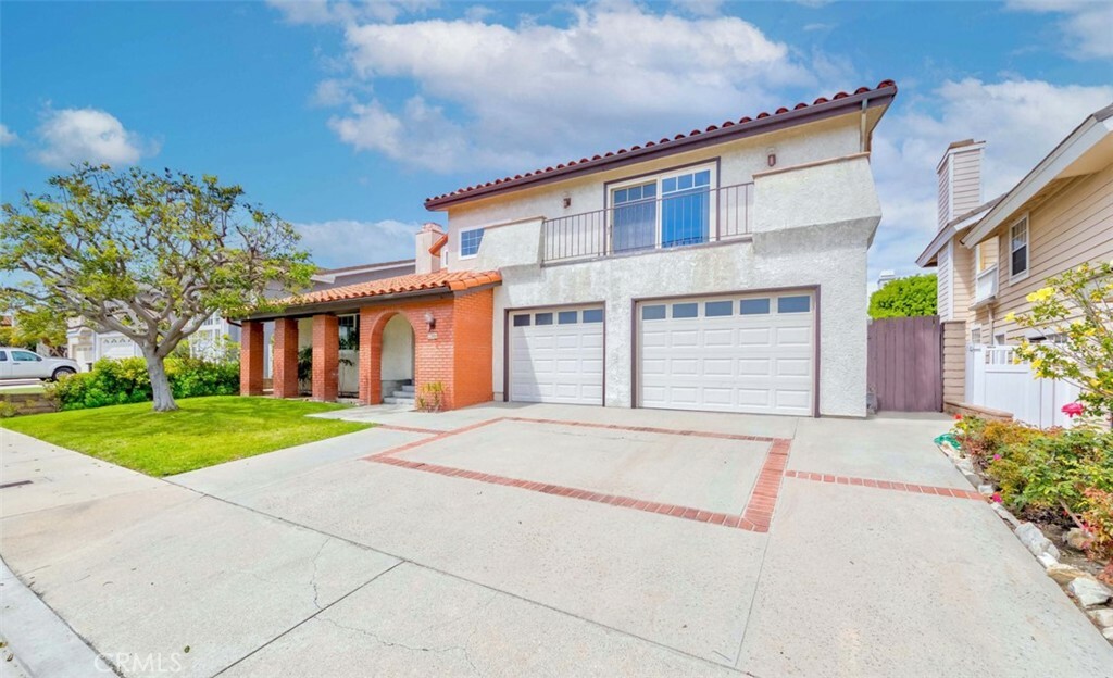 Property Photo:  2309 Robin Lane  CA 90717 