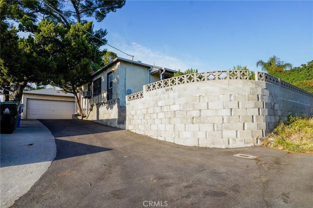 Property Photo: 7015 Wyngate Street CA 91042