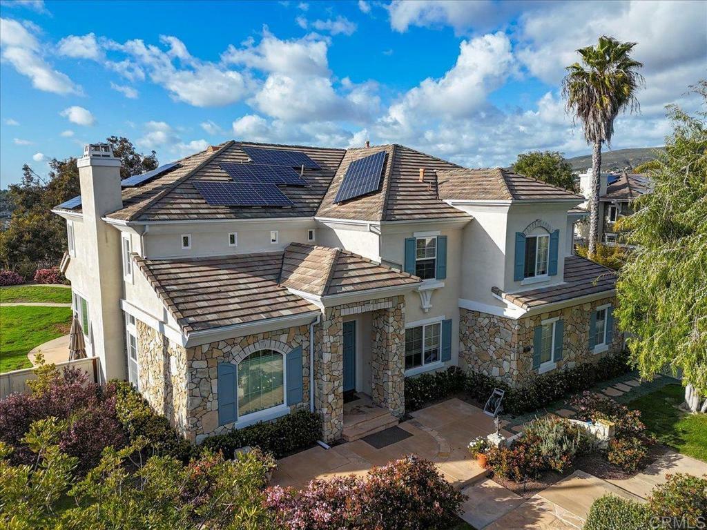 Property Photo: 3506 Avenida Pantera CA 92009