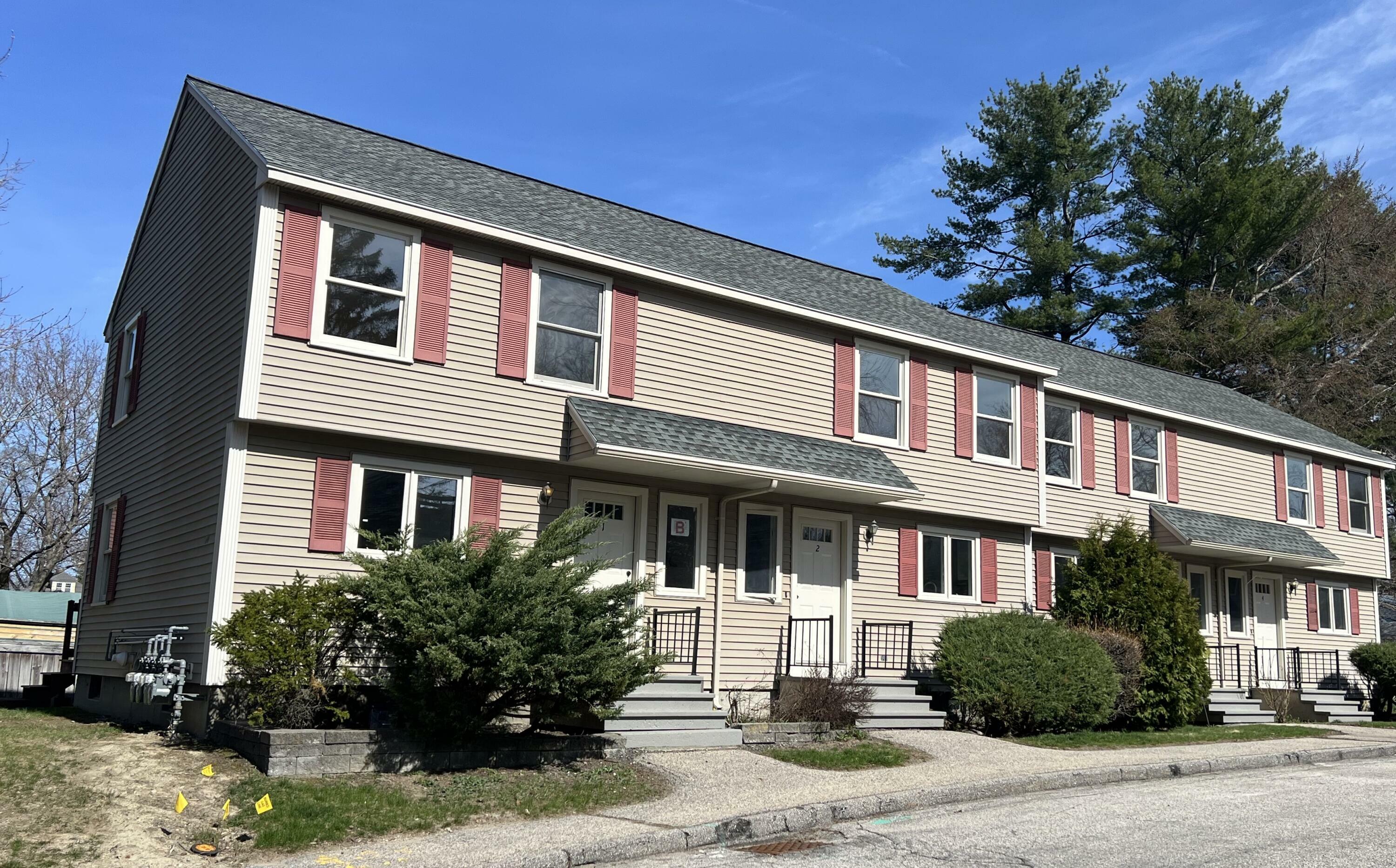Property Photo:  162 Beach Street 1  ME 04072 