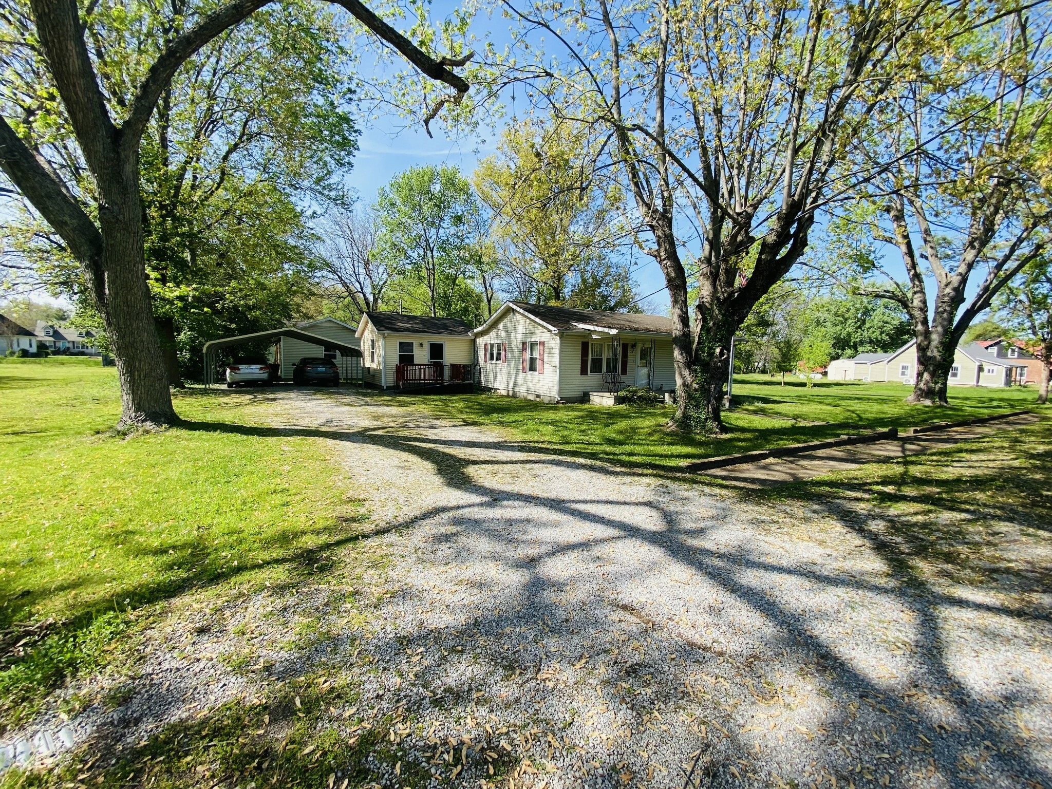 Property Photo: 418 Second St KY 42234