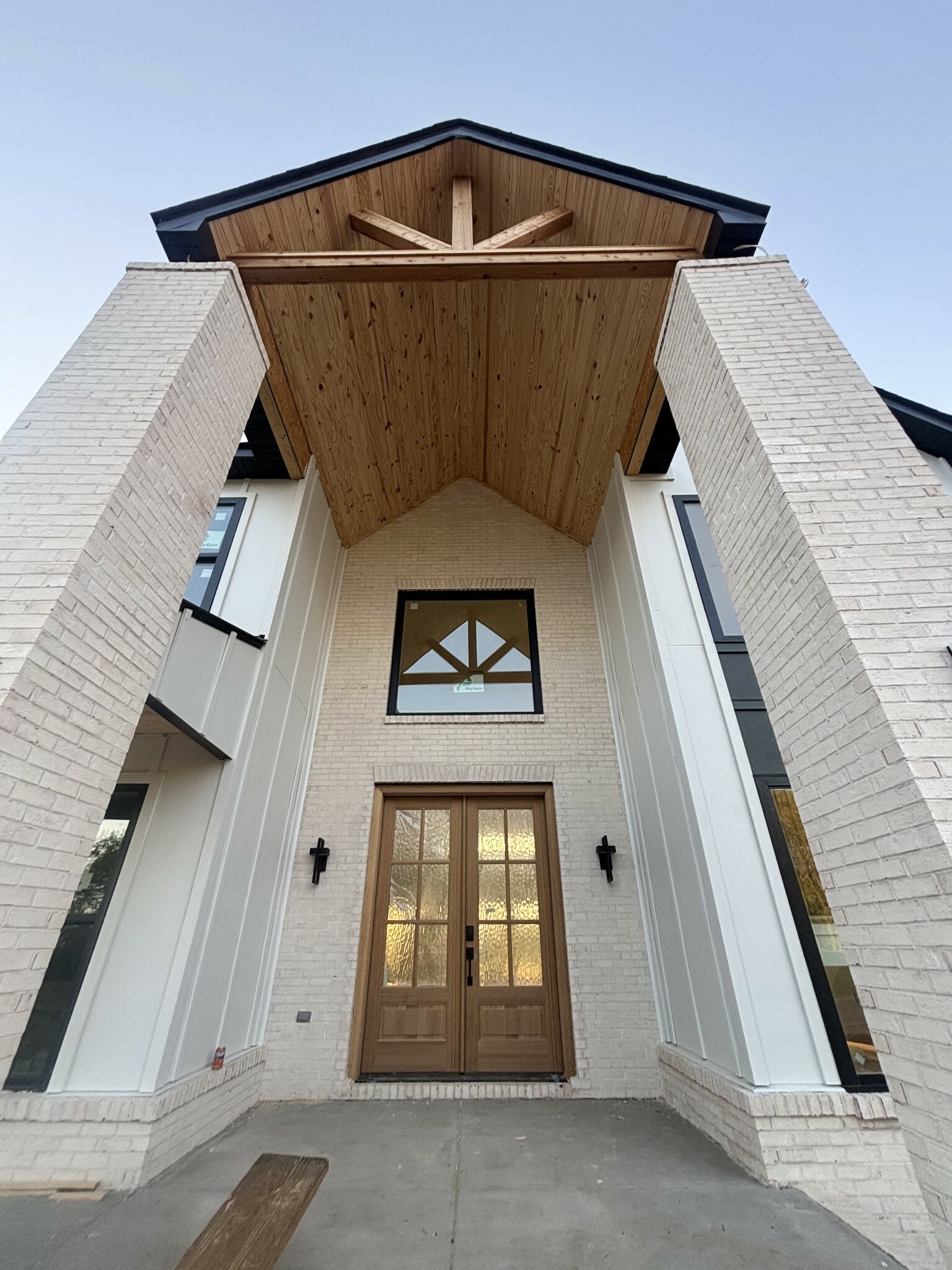 Property Photo: 827 Shady Bluff Trl TN 37043