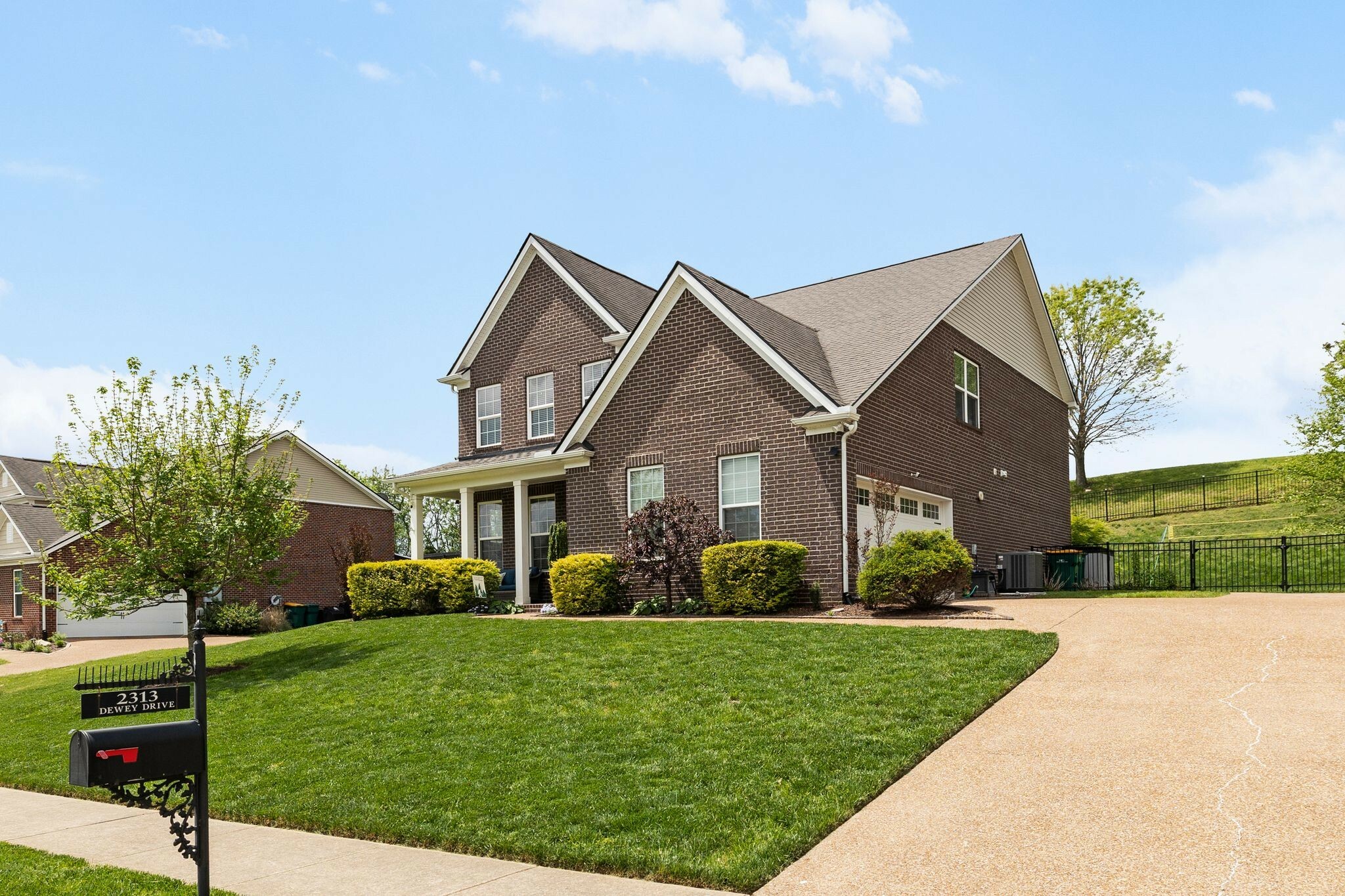 Property Photo: 2313 Dewey Dr TN 37174