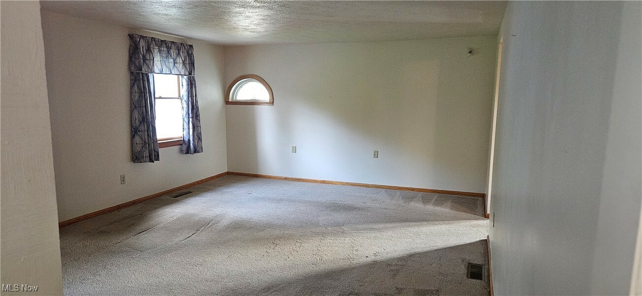 Property Photo: 3799 Larchmont Avenue NE OH 44483