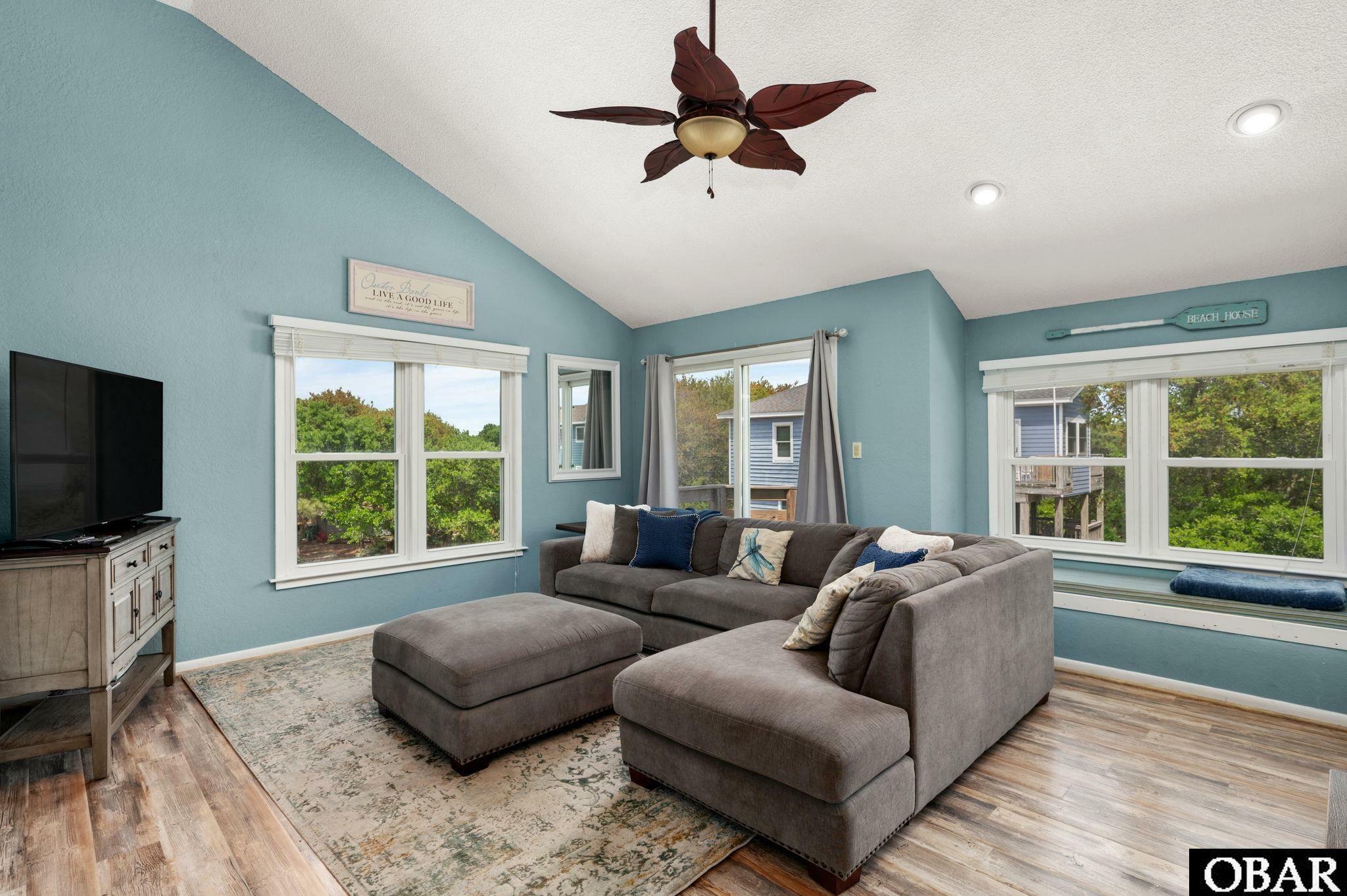 Property Photo: 740 E Willet Court NC 27927