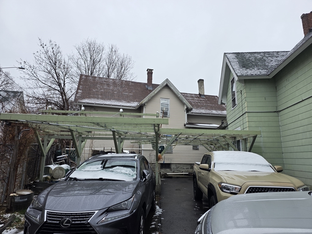 Property Photo:  8 W 11th  MA 01850 