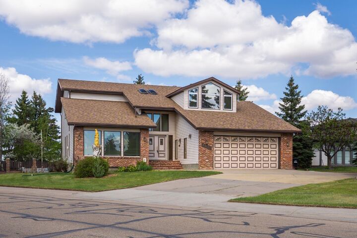 4211 69 Street  Camrose AB T4V 3V9 photo