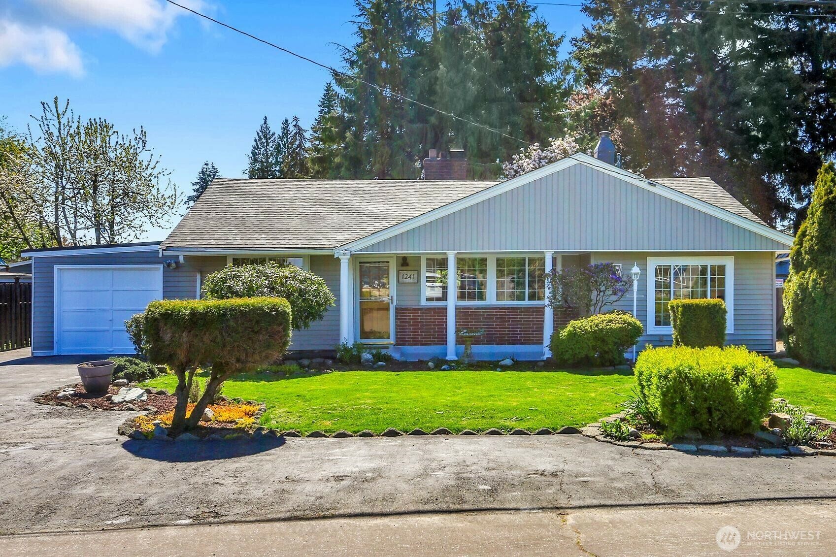 1241 N 173rd Street  Shoreline WA 98133 photo