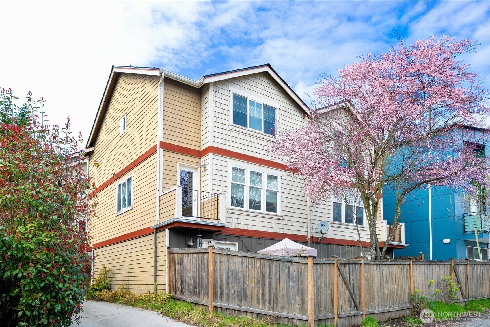 Property Photo: 12026 33rd Avenue NE B WA 98125