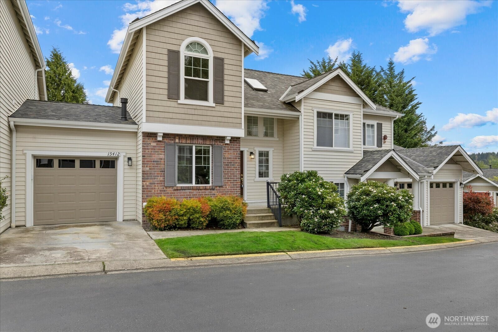 Property Photo: 15412 135th Place NE 32B WA 98072
