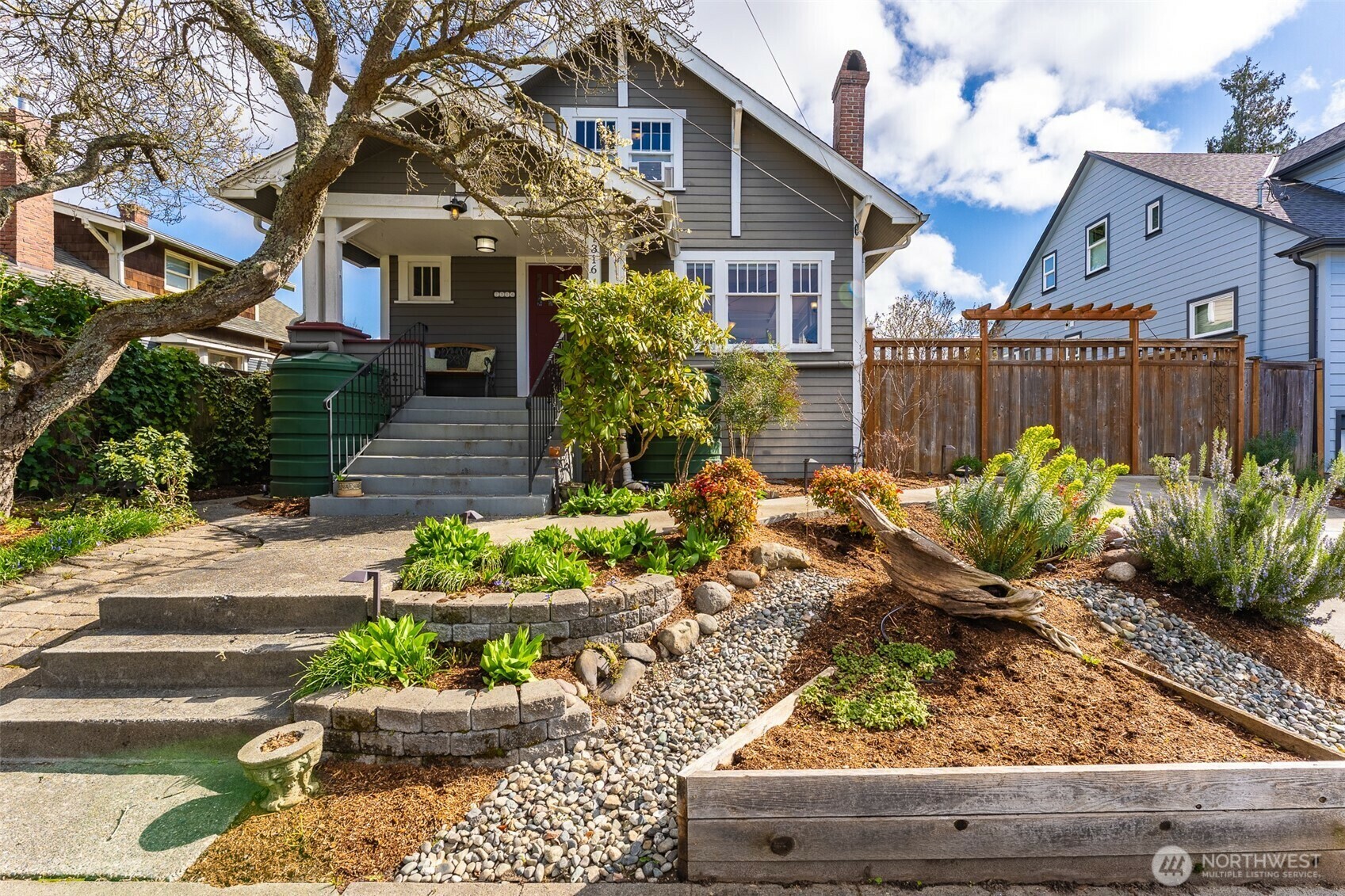 7316  Jones Avenue NW  Seattle WA 98117 photo