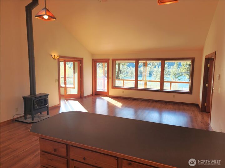 Property Photo: 60 E Wannacut Lane WA 98844