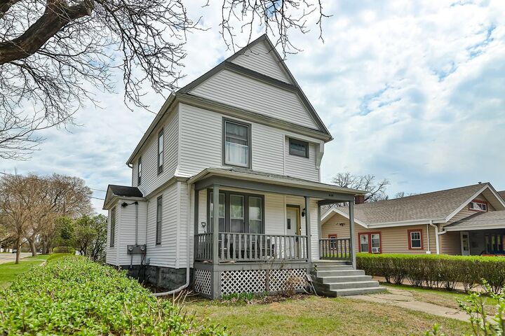 229 N London Avenue  Rockford IL 61107 photo