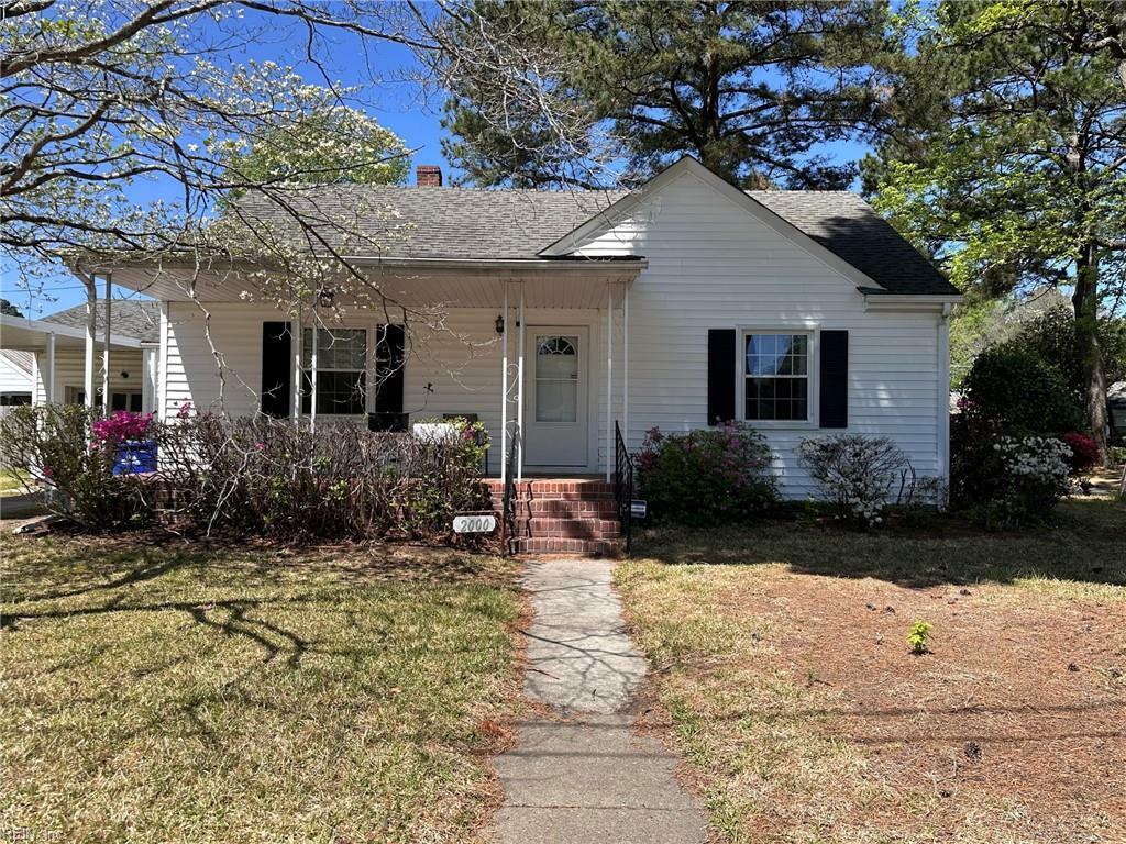 Property Photo: 2000 Darden Ter VA 23701