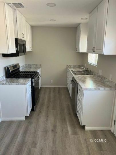 Property Photo: 436 N Warner St CA 93555